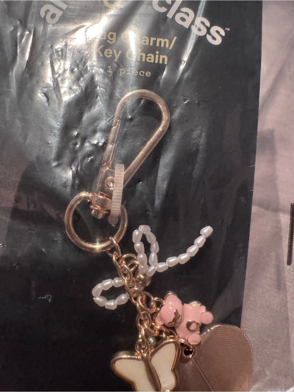 art class Gold-Tone Keychain with Pink Flower, White Butterfly & Pearl Accents - Picture 3 of 5
